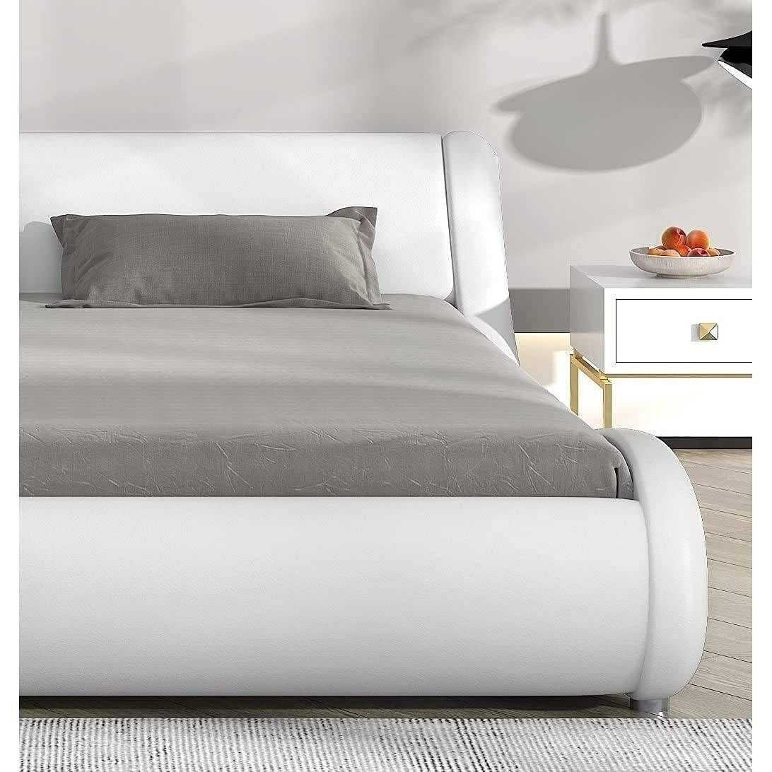 Luxury Queen Modern White Faux Leather Upholstered Platform Bed Frame with Headboard